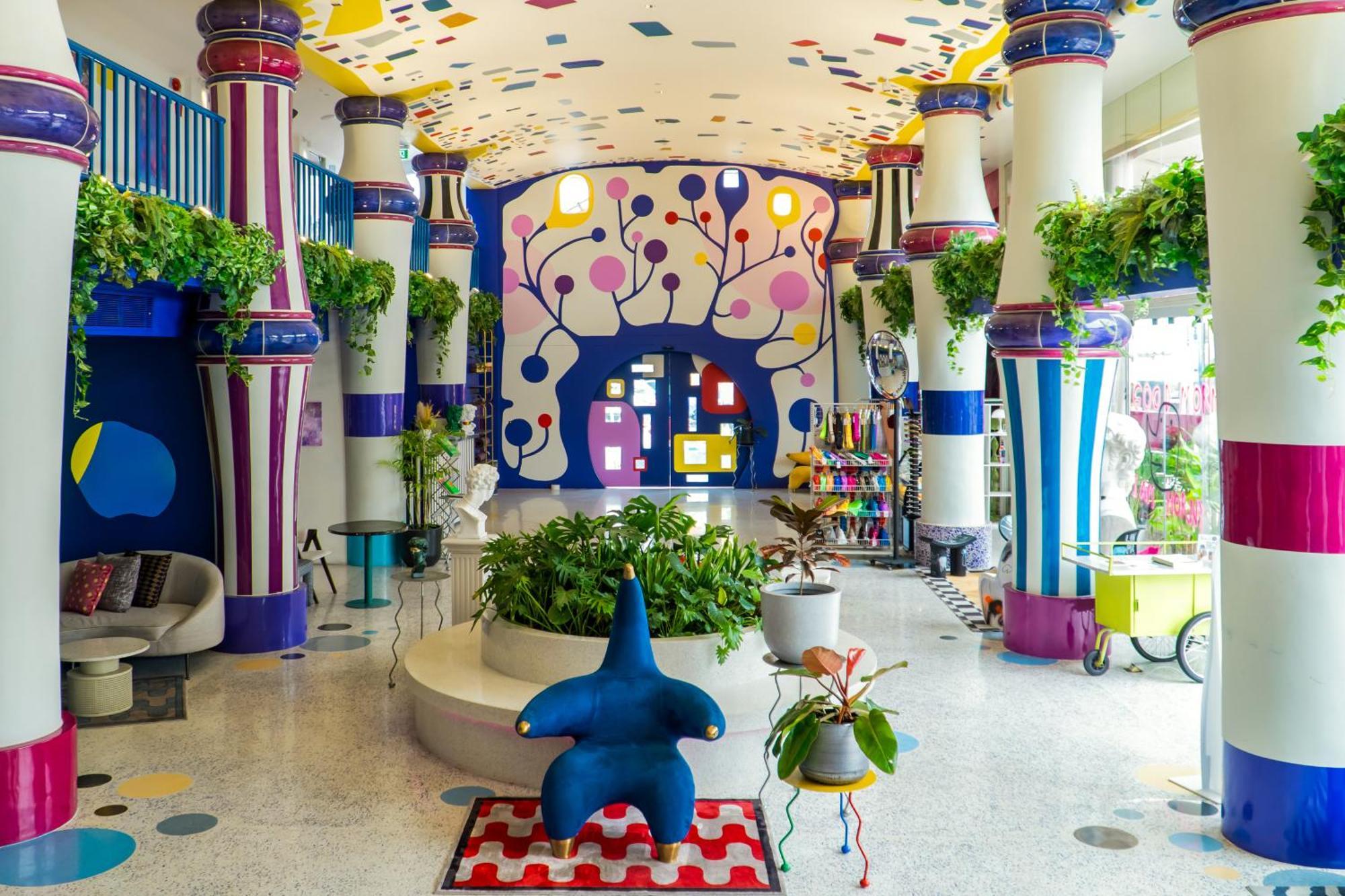 Hotel Chi Art Series 4*